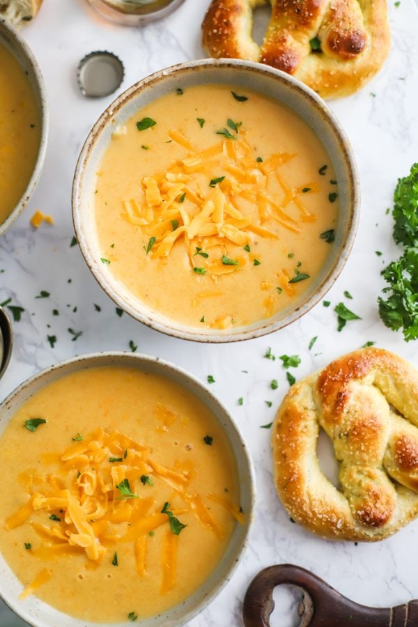 EASY Beer Cheese Soup