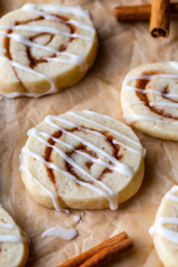 cinnamon roll cookies