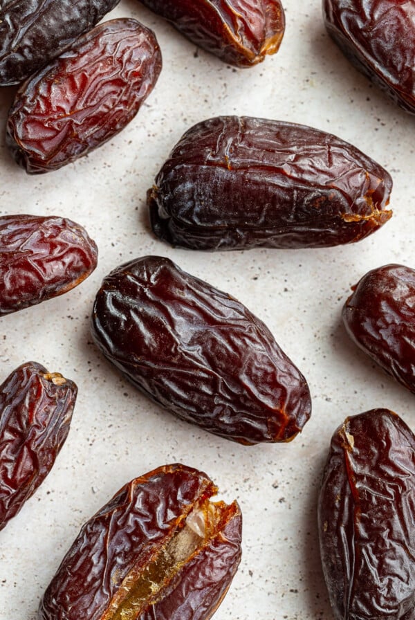 medjool dates fresh